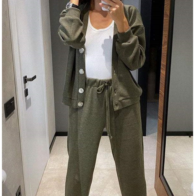 ⏳Limited Sale 50% OFF🌸Women's Knitted Buttoned Jacket and Pants Two-piece Set-18