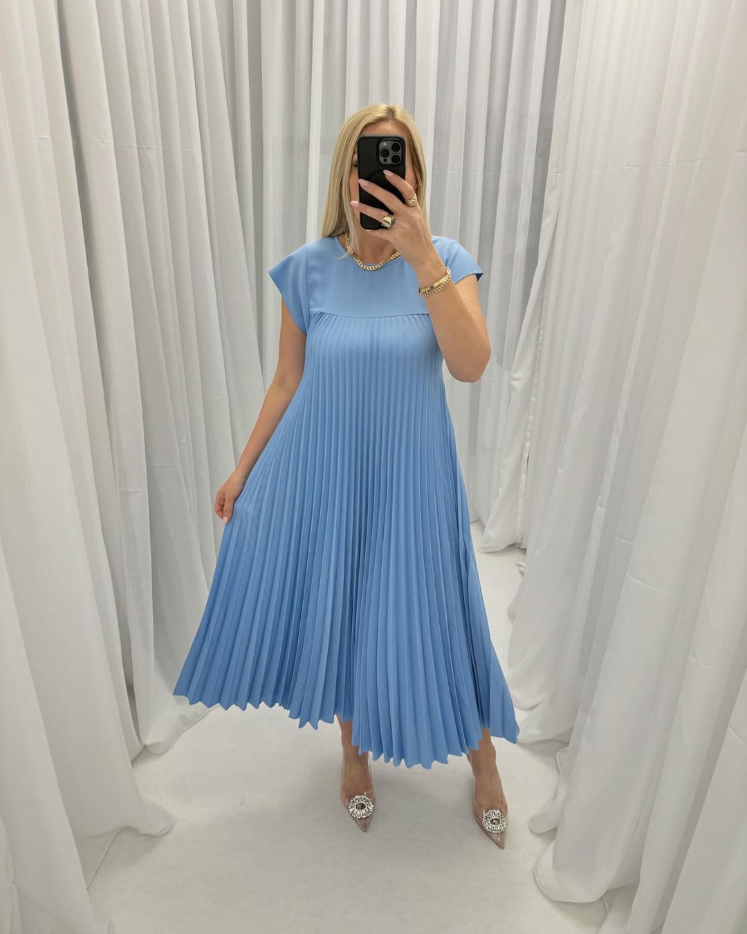 🔥HOT SALE🔥Sleeveless pleated simple solid colour dress-1
