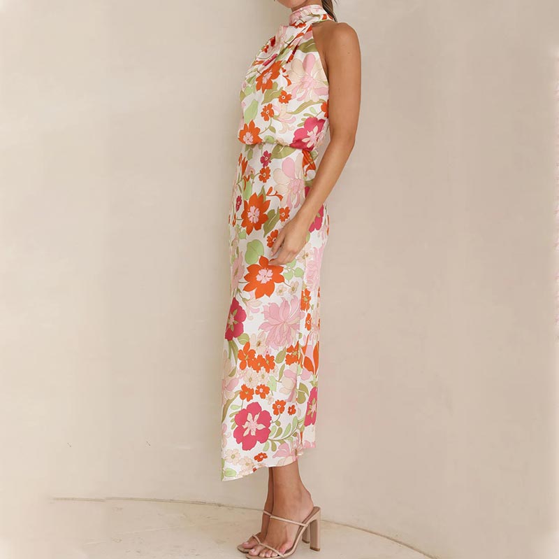 🌷Limited Time 67% OFF💞Love In The Garden Floral Halter Neck Elastic Waist Maxi Dress-13