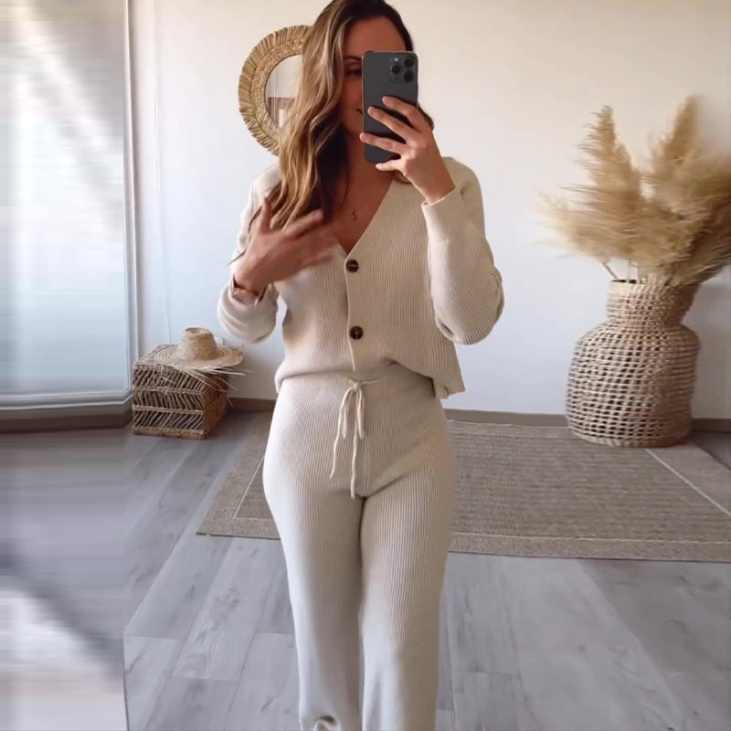 🎊𝑬𝒂𝒓𝒍𝒚 𝑩𝒍𝒂𝒄𝒌 𝑭𝒓𝒊𝒅𝒂𝒚 𝑺𝒂𝒍𝒆-Solid Color V-Neck Slim Knit Pant Suit-1