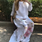 🌸🔥 Einfarbige Oberteile und Hosen mit weitem Bein und Blumenmuster
