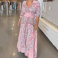 Frauen elegantes Blumenzeichnungen mit langem Kleid