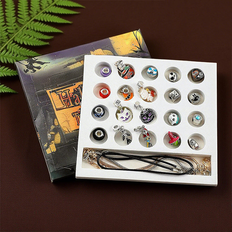 🎃👻Halloween Treasures Charm Bracelet🎁-6